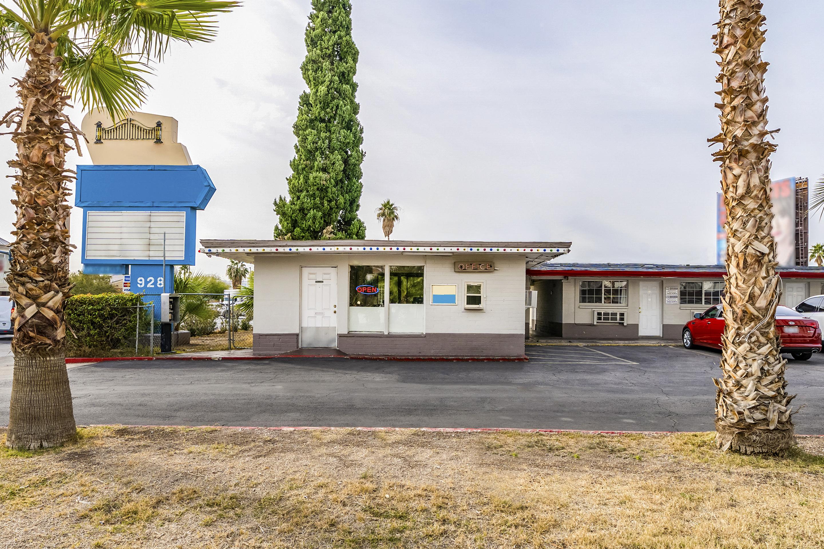 Oyo Gateway Motel Las Vegas North Strip/Fremont St. Area Екстериор снимка