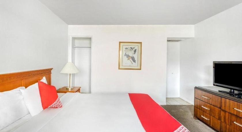 Oyo Gateway Motel Las Vegas North Strip/Fremont St. Area Екстериор снимка