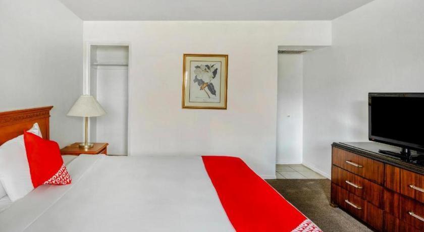 Oyo Gateway Motel Las Vegas North Strip/Fremont St. Area Екстериор снимка